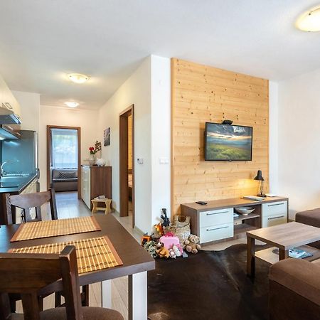 Apartment Anna Chopok, 1 110 M, Highest In Central Europe, On A Hiking Trail To Dumbier デマノブスカ・ドリーナ エクステリア 写真