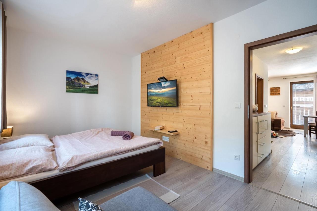 Apartment Anna Chopok, 1 110 M, Highest In Central Europe, On A Hiking Trail To Dumbier デマノブスカ・ドリーナ エクステリア 写真