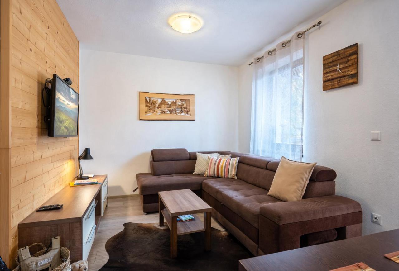 Apartment Anna Chopok, 1 110 M, Highest In Central Europe, On A Hiking Trail To Dumbier デマノブスカ・ドリーナ エクステリア 写真